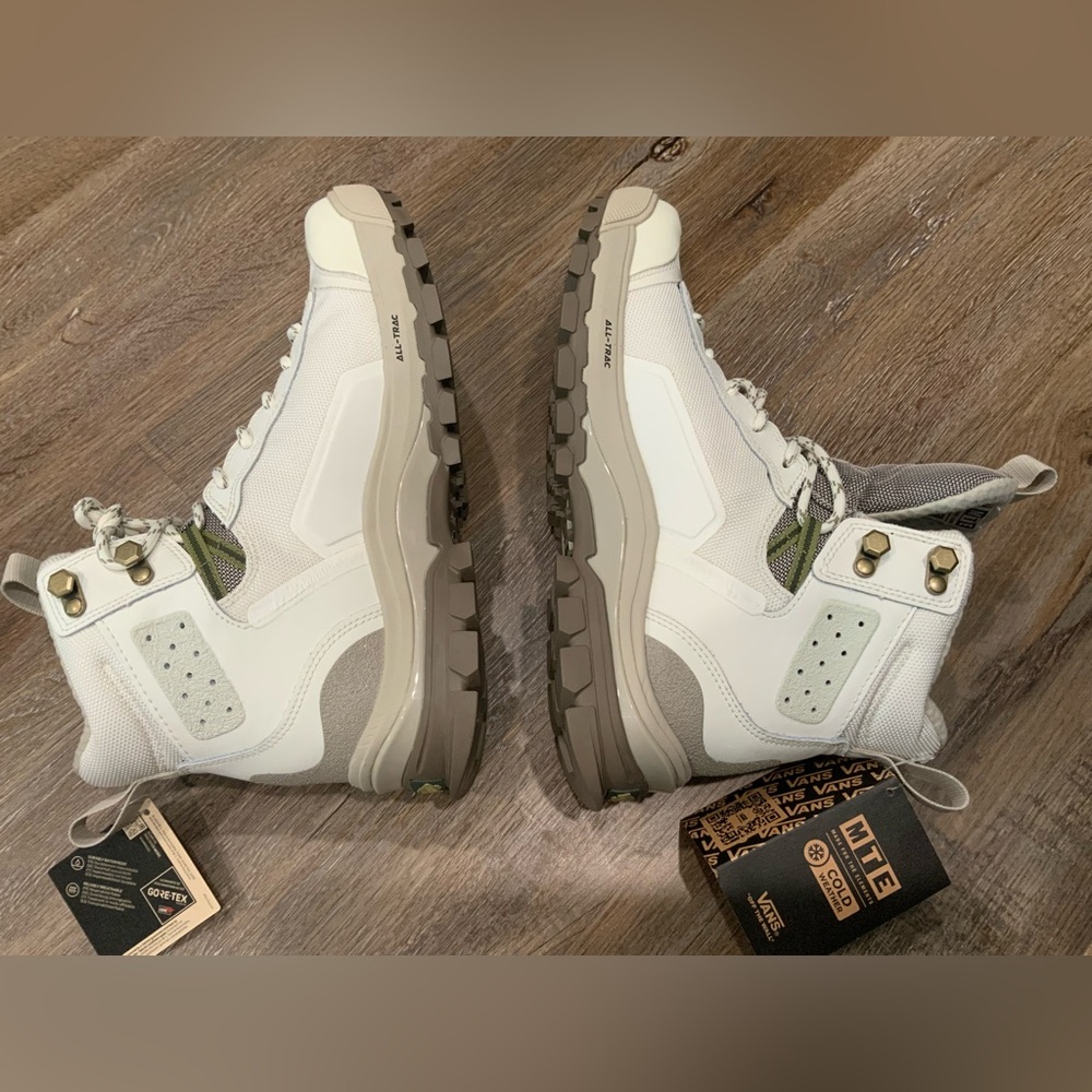 New Vans Ultrarange Exo Hi GORE-TEX MTE-3 Khaki Gum DEFCON White Men Sz 8 - Picture 7 of 8